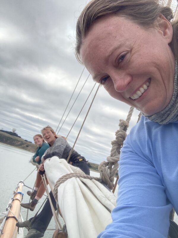 Volunteers in the rig